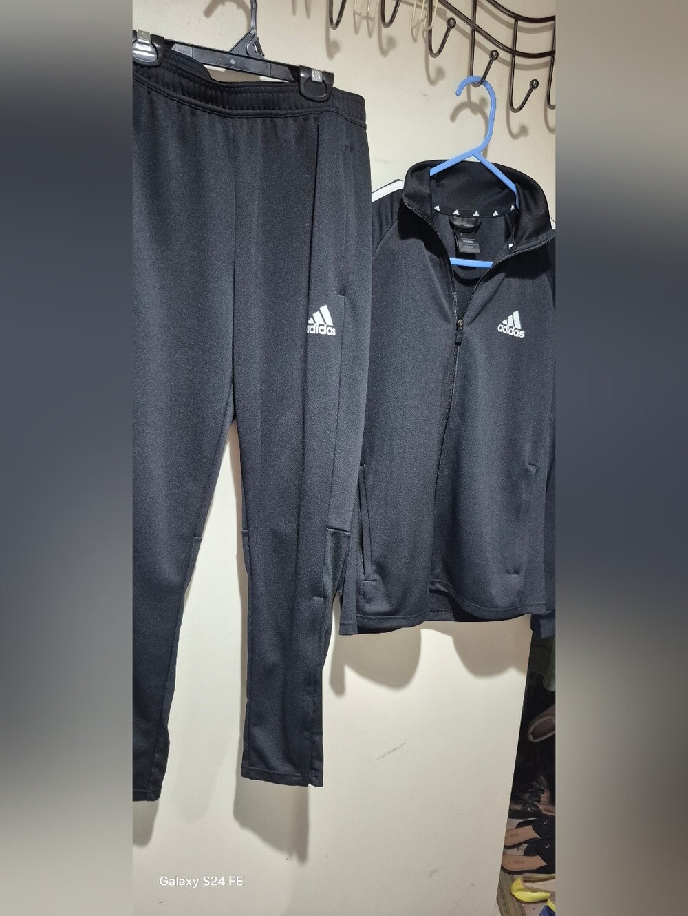 Mens Track Suit , Like Brand New